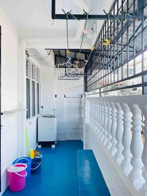 ג'והור בהרו Johor Lovy Ros Homestay/12Pax/Wifi/Ikea Jusco